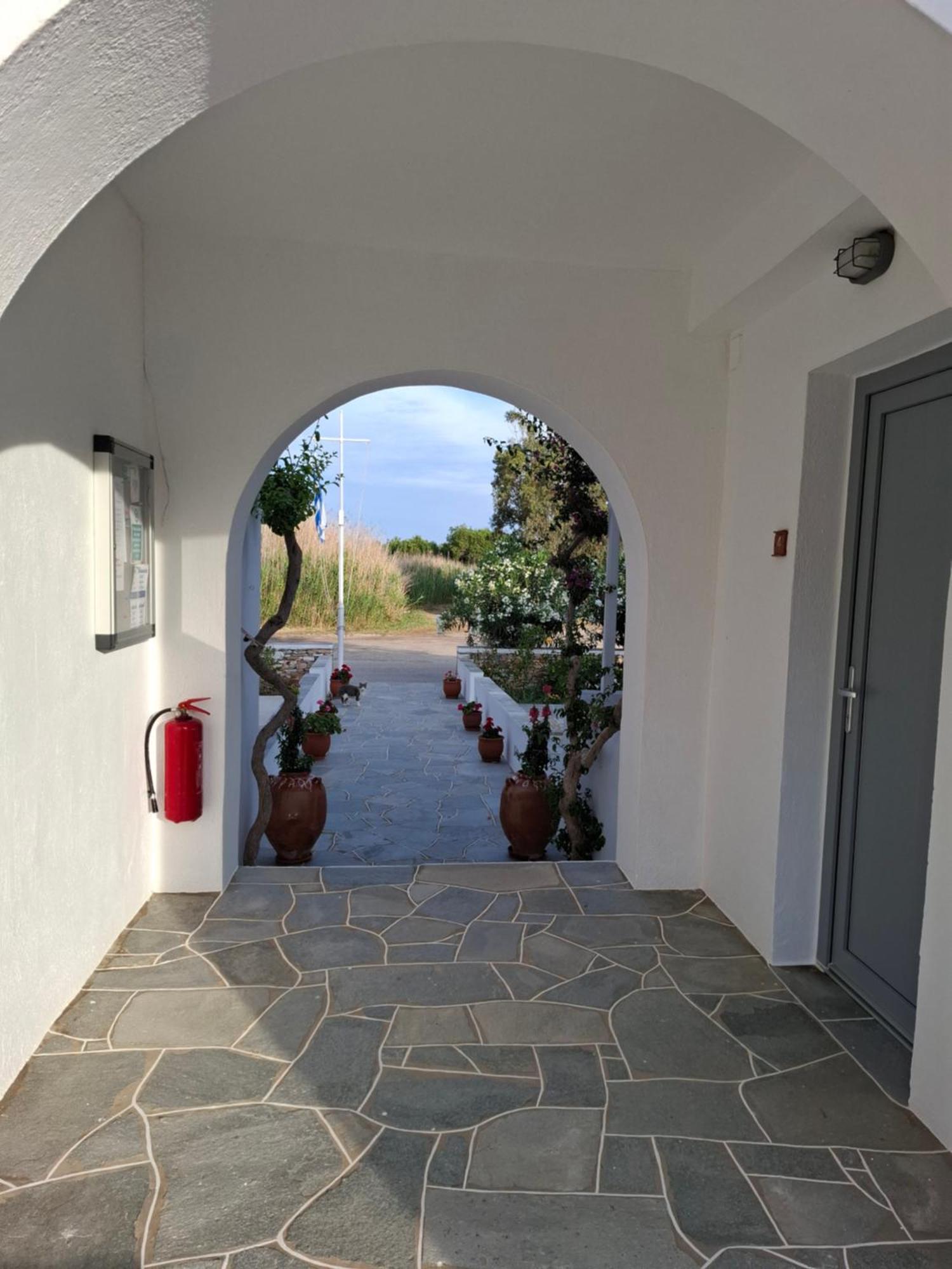 Morpheas Pension Rooms & Apartments Kamares  Екстер'єр фото